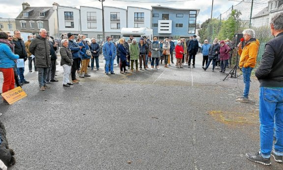 Une centaine de personnes pour la visite rue de Tunisie à Saint Marc